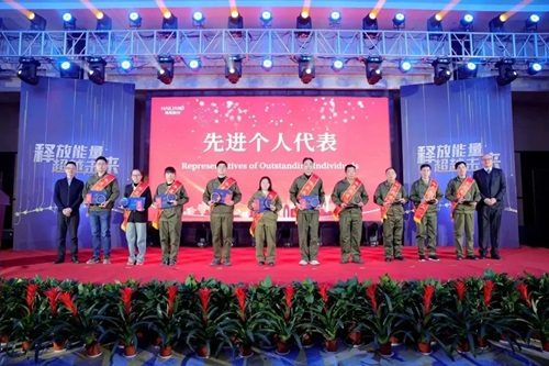2025年新澳门正版免费资料